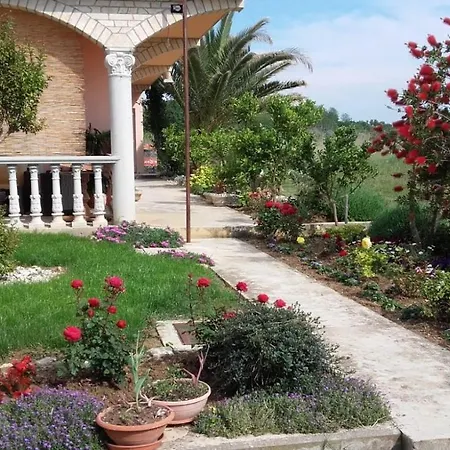 Flora Maris Ae1599 شقة بريفلاكا