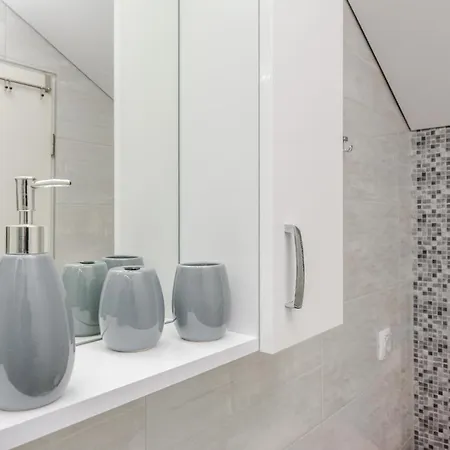 Flora Maris Ae1599 شقة
